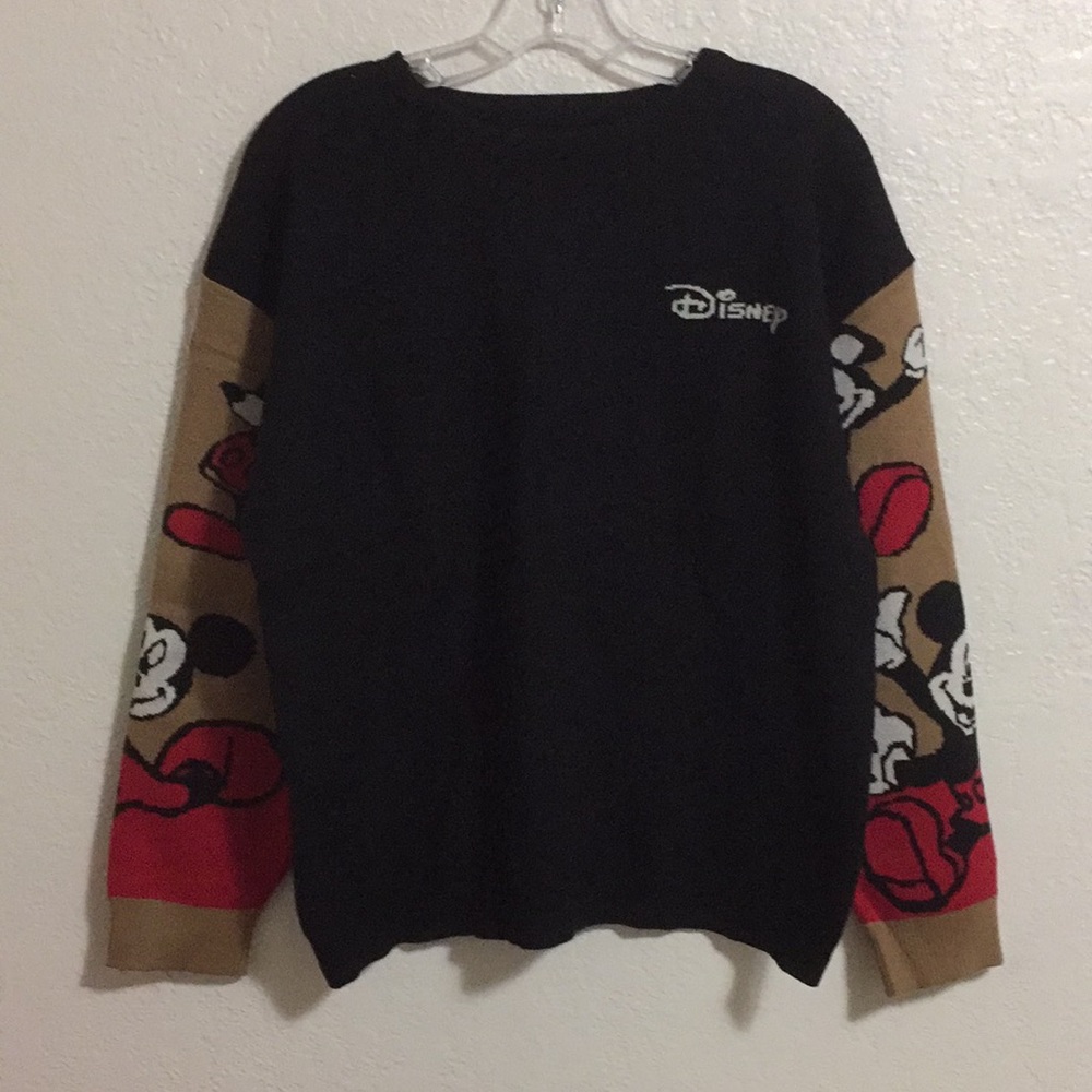 Disney Mickey Sweatshirt. One Size.